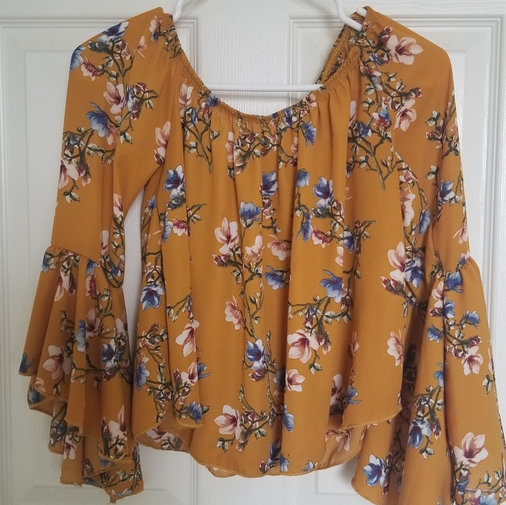 Yellow floral bell sleeve blouse